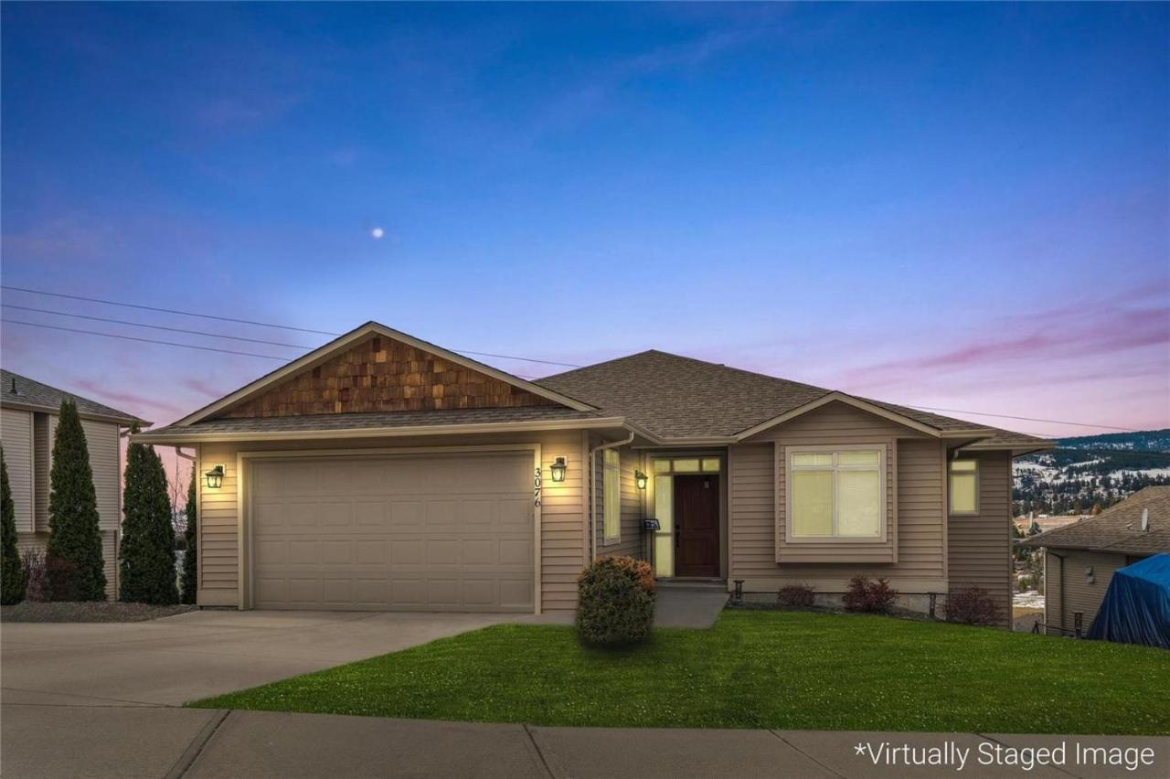 Peaceful And Spacious Lake View West Kelowna Eksteriør bilde