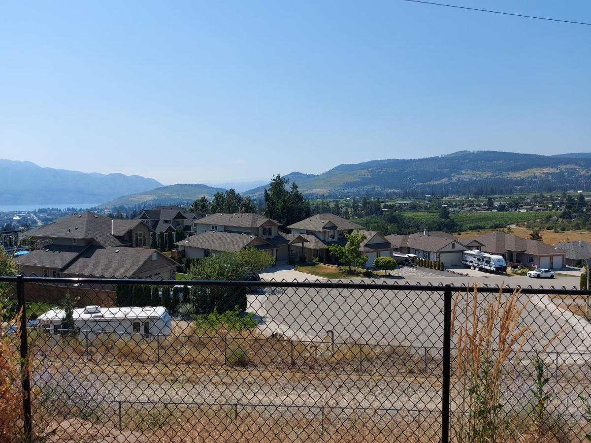 Peaceful And Spacious Lake View West Kelowna Eksteriør bilde
