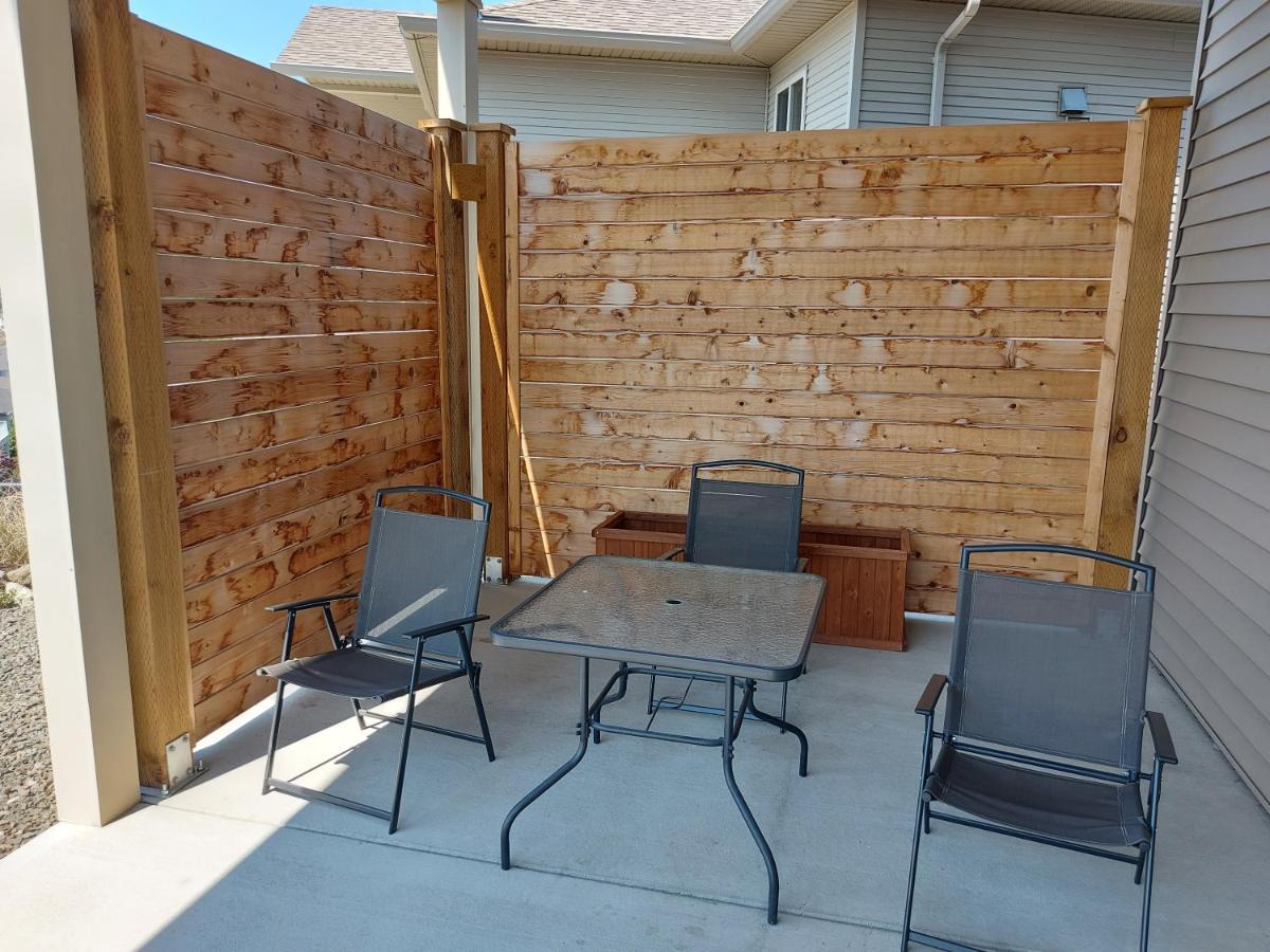 Peaceful And Spacious Lake View West Kelowna Eksteriør bilde
