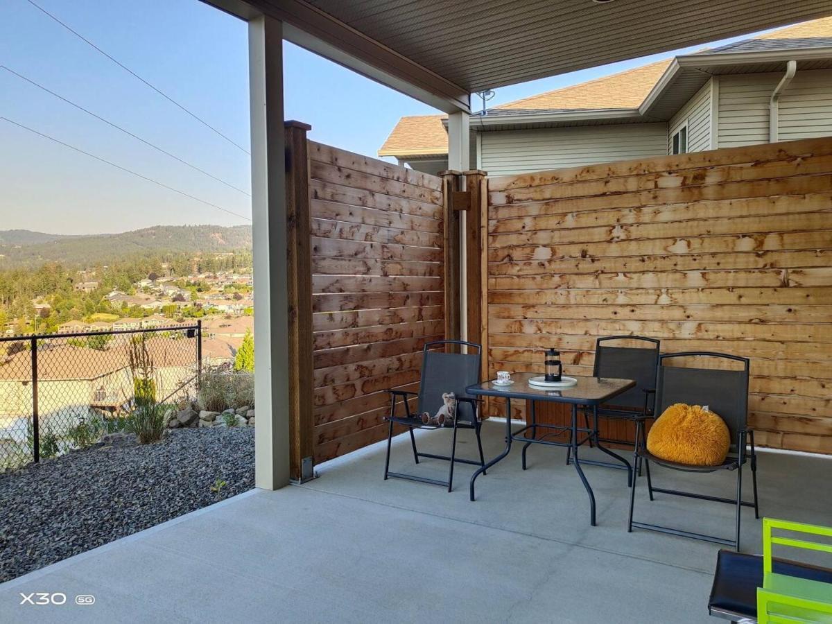 Peaceful And Spacious Lake View West Kelowna Eksteriør bilde