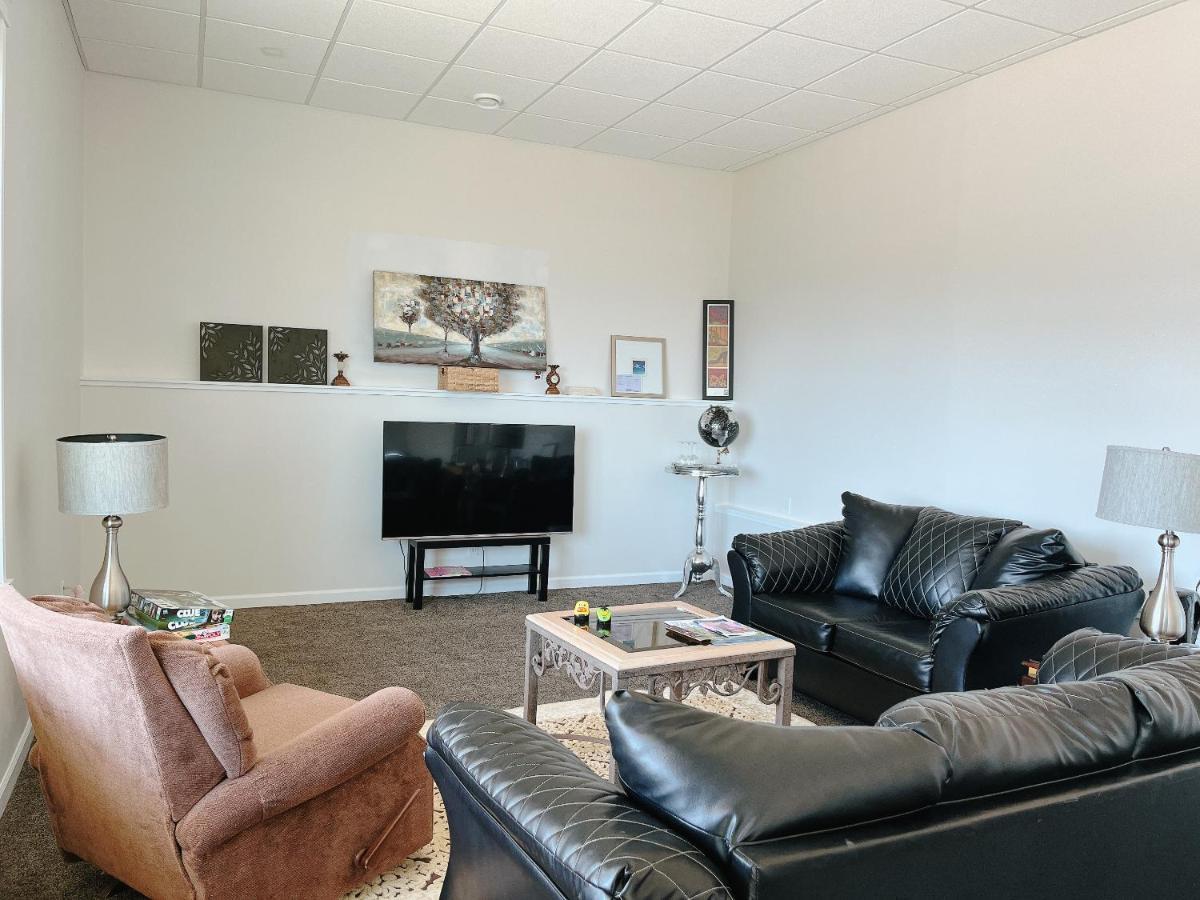 Peaceful And Spacious Lake View West Kelowna Eksteriør bilde